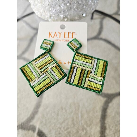 Kay Lee Green Beaded Earrings New - Picture 2 of 4